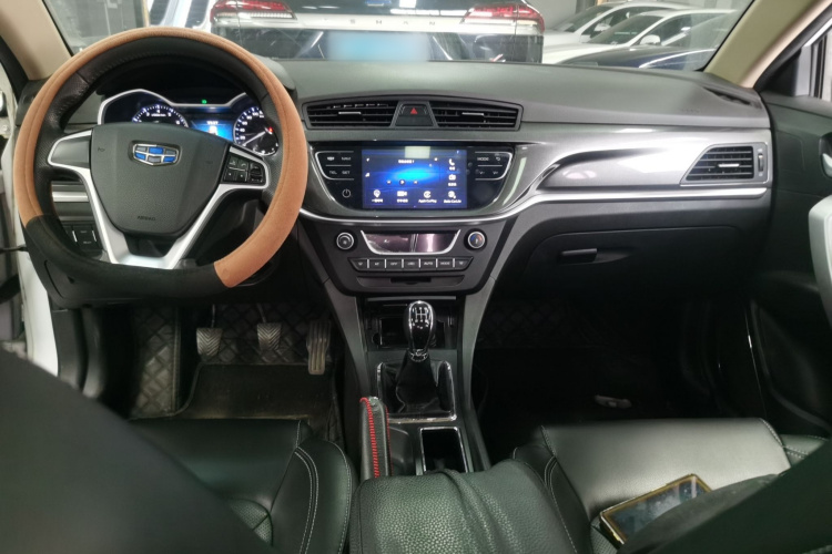 吉利汽车 帝豪 2017款 三厢百万款 1.5L 手动向上版中控内饰12