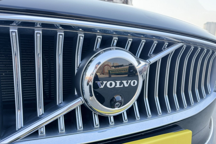 沃尔沃S90 2024款 B5 智雅豪华版车身外观6005