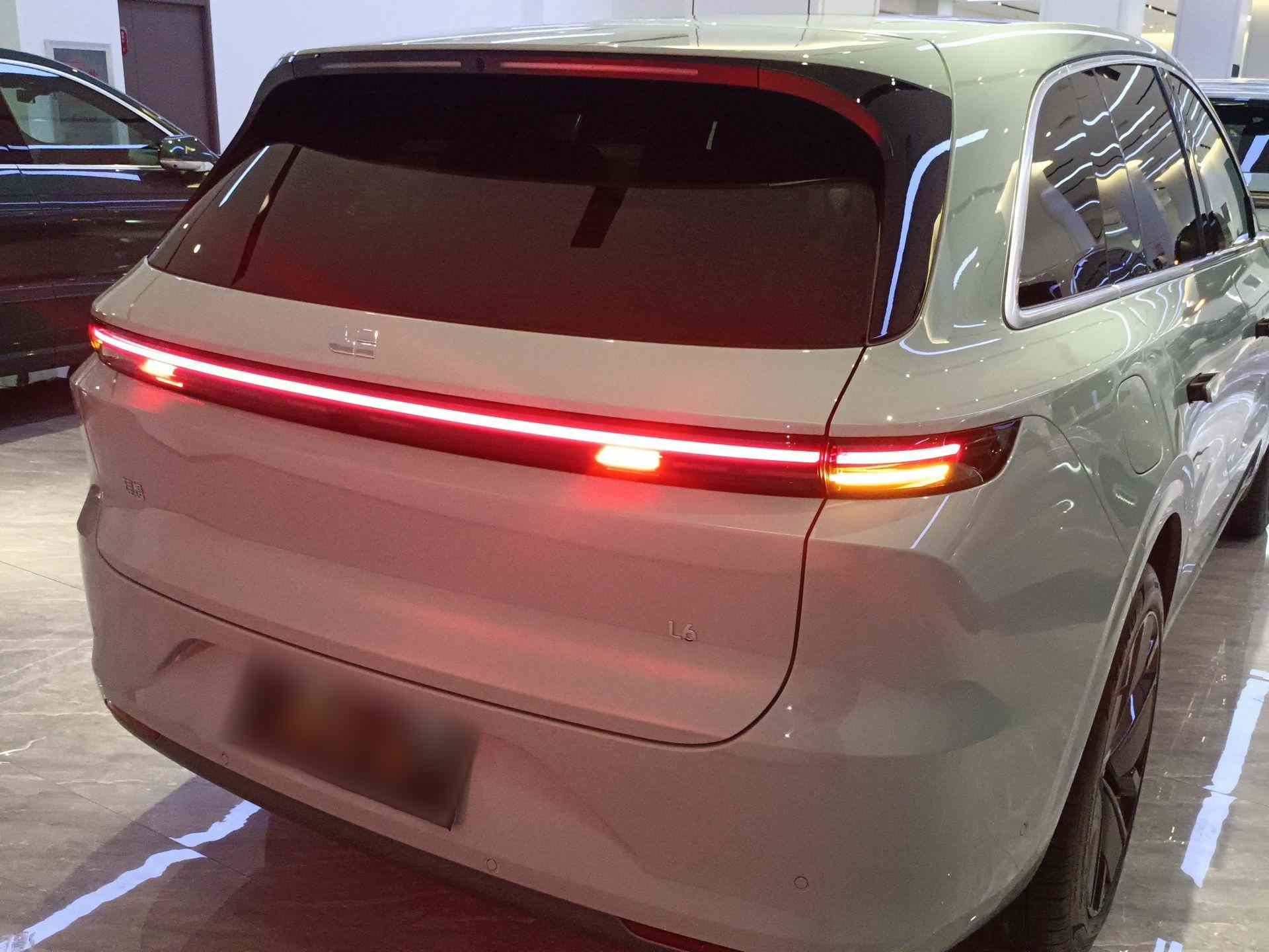 理想汽车 理想L6 2025款 Max 智能焕新版(4)