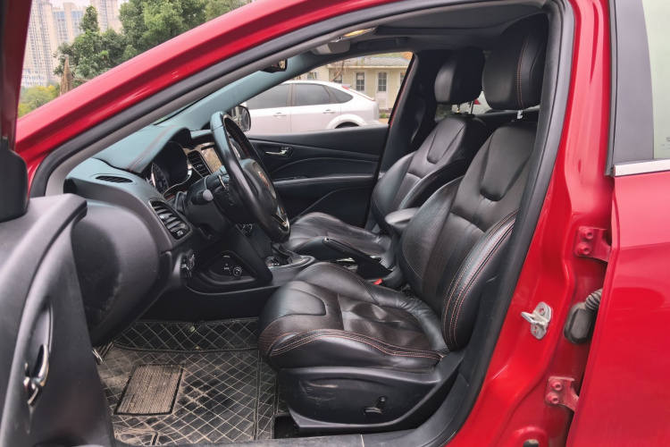 菲亚特 致悦 2014款 1.4T 自动运动版中控内饰19