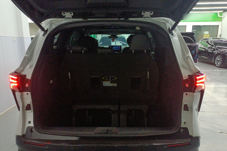 丰田 赛那SIENNA 2023款 2.5L混动 尊贵版局部细节23