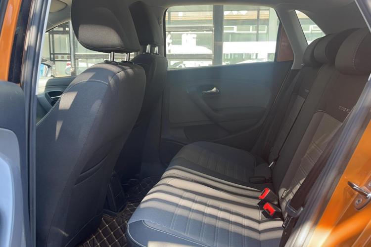 大众 2018款 1.5L Cross Polo 自动中控内饰7001