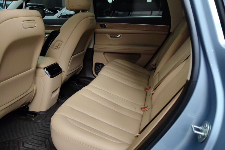 鸿蒙智行 问界M7 2024款 1.5T 后驱Plus版 5座中控内饰21