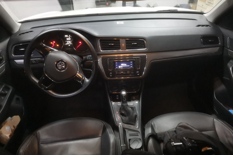 大众 朗逸 2015款 1.6L 自动舒适版中控内饰12