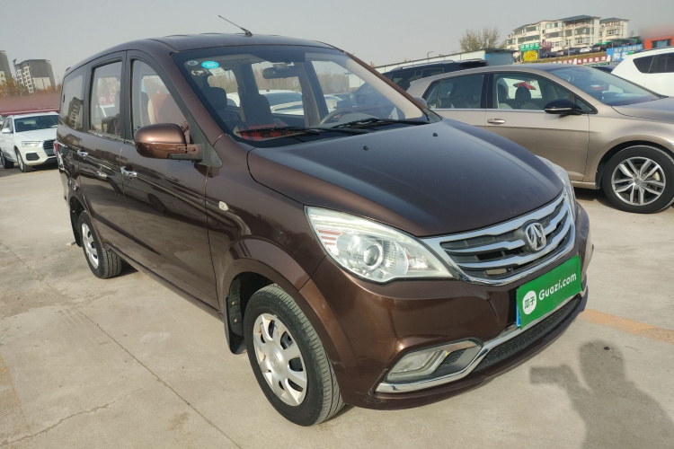 北汽威旺M30 2015款 1.5L基本型DAM15车身外观3