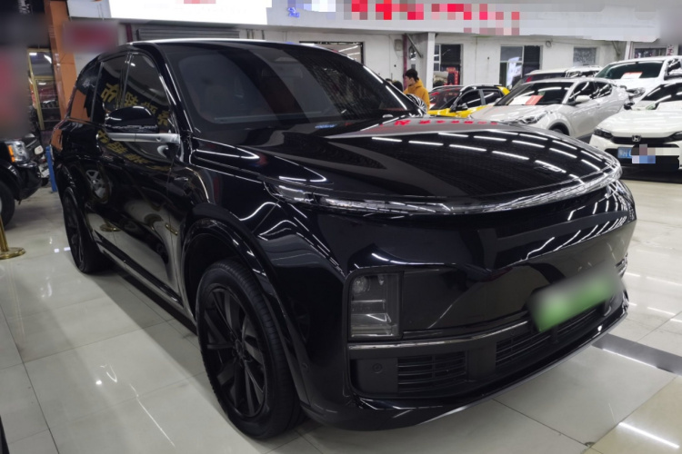 理想汽车 理想L8 2023款 Pro车身外观3