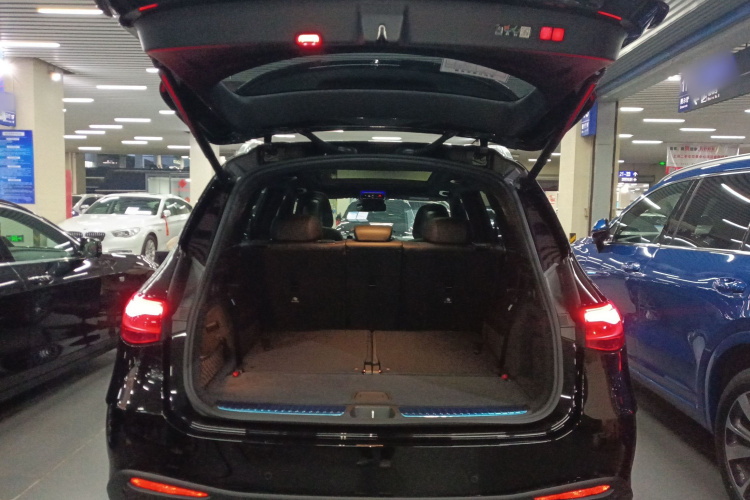 奔驰GLC 2025款 改款 GLC 300 L 4MATIC 动感型 7座局部细节23