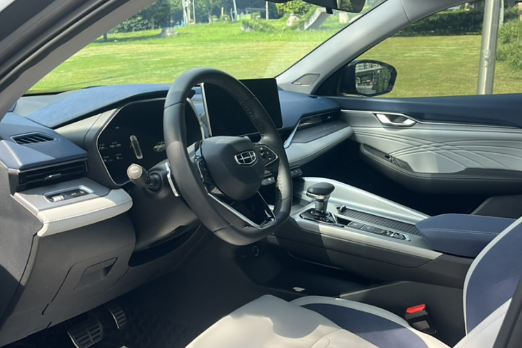 吉利汽车 星瑞 2021款 改款 2.0TD 尊贵型中控内饰7005