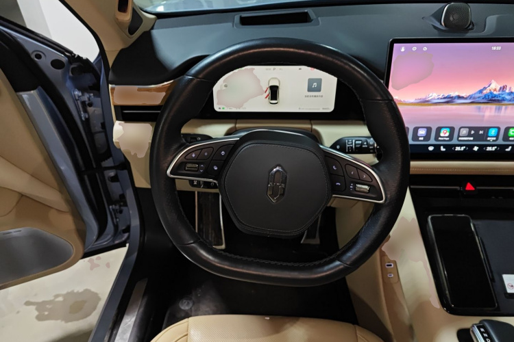 鸿蒙智行 问界M5 2022款 纯电后驱标准版中控内饰13