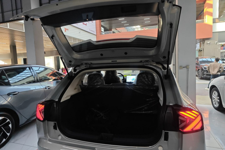 ARCFOX极狐 极狐T1 2025款 425 PRO机舱底盘23