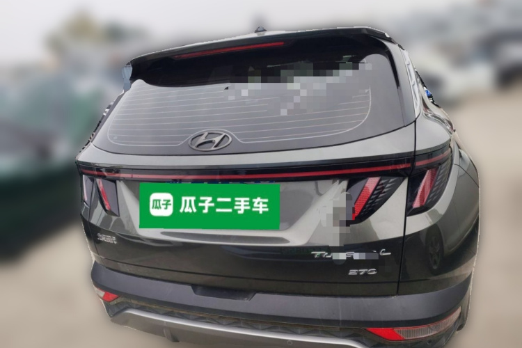 现代 2023款 途胜L 1.5T 自动两驱DLX豪华版车身外观6