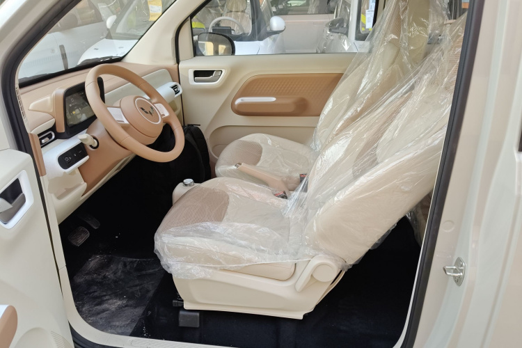 五菱汽车 宏光MINIEV 2024款 第三代 215km 青春版中控内饰7003