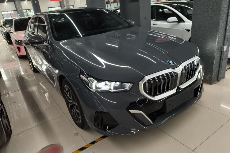 宝马i5 2024款 eDrive 35L 尊享型 M运动套装车身外观6002