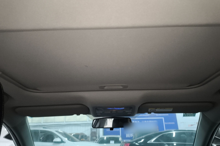 丰田 卡罗拉双擎E+ 2019款 1.8L E-CVT领先版中控内饰22