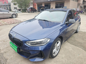 宝马1系 2021款 120i M运动曜夜版