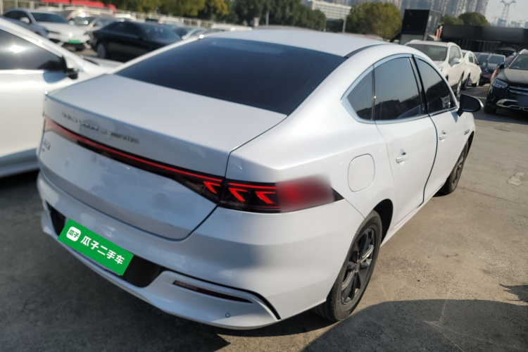 比亚迪 秦PLUS 2023款 EV 510KM 出行版车身外观7