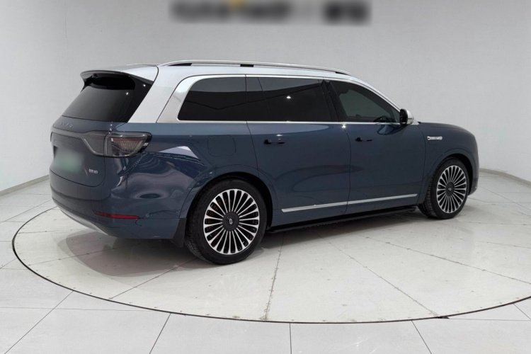 鸿蒙智行 问界M9 2024款 增程 Ultra版 52kWh 5座版车身外观6005