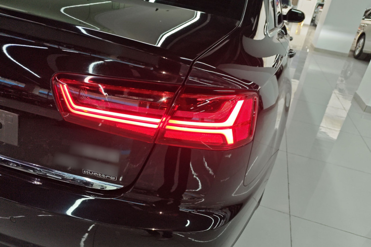 奥迪A6L 2017款 45 TFSI quattro 运动型车身外观9