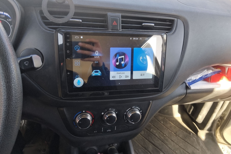 长安凯程 2021款 1.5L欧诺S智享版单蒸空调客车JL473QG局部细节16