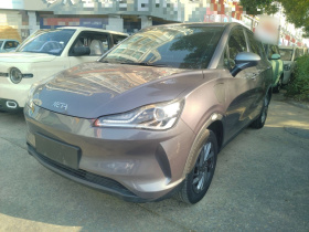 哪吒汽车 哪吒V 2022款 潮 300 Lite 磷酸铁锂