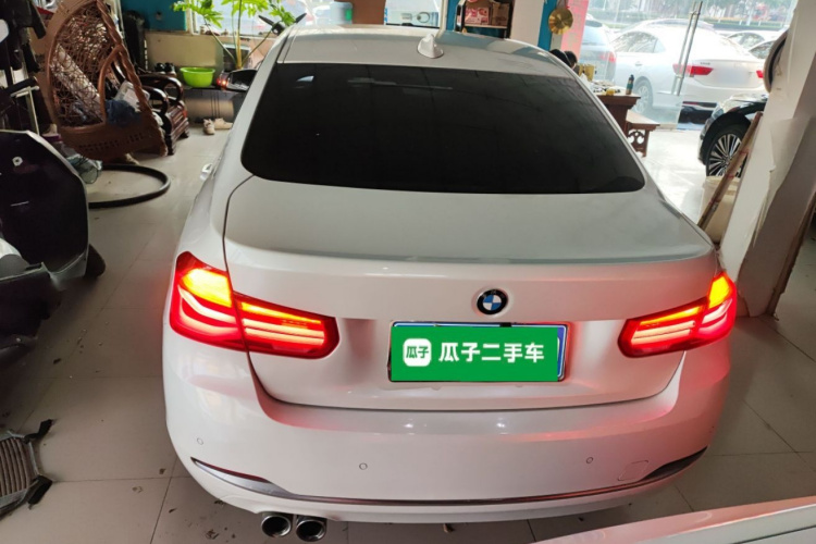 宝马3系 2018款 320Li 时尚型车身外观6