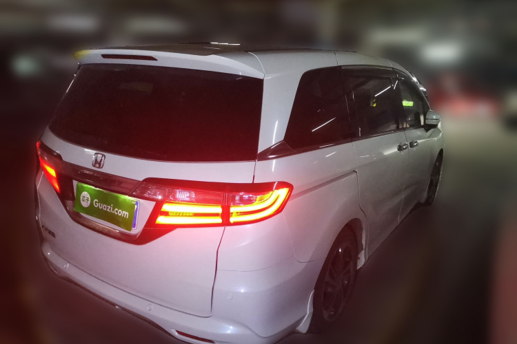 本田 奥德赛 2015款 2.4L 至尊版车身外观7