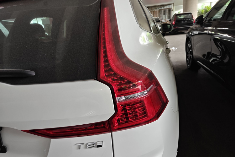 沃尔沃XC60新能源 2025款 插电式混动 长续航四驱智雅豪华版车身外观6006