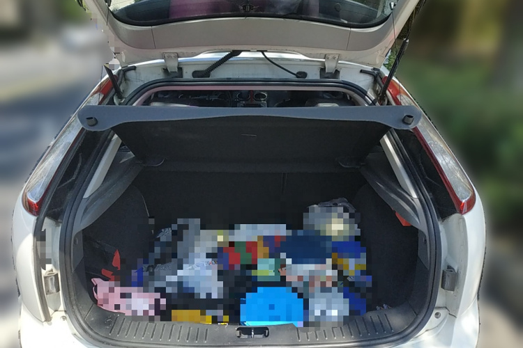 福特 福克斯 2013款 两厢经典 1.8L 手动百万纪念版局部细节23