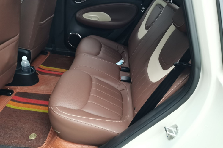 五菱汽车 五菱缤果 2023款 333km 悦享+款中控内饰21