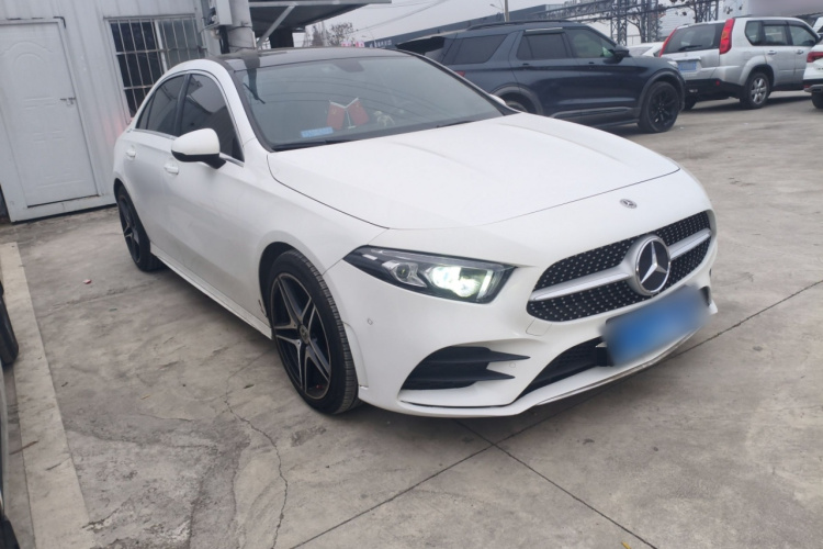 奔驰A级 2020款 改款二 A 180 L 运动轿车车身外观6002