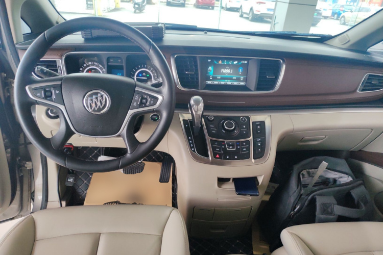 别克GL8 2018款 28T 豪华型 国VI中控内饰12