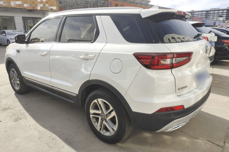 长安CS55 2018款 1.5T 手动炫色型 国V车身外观4