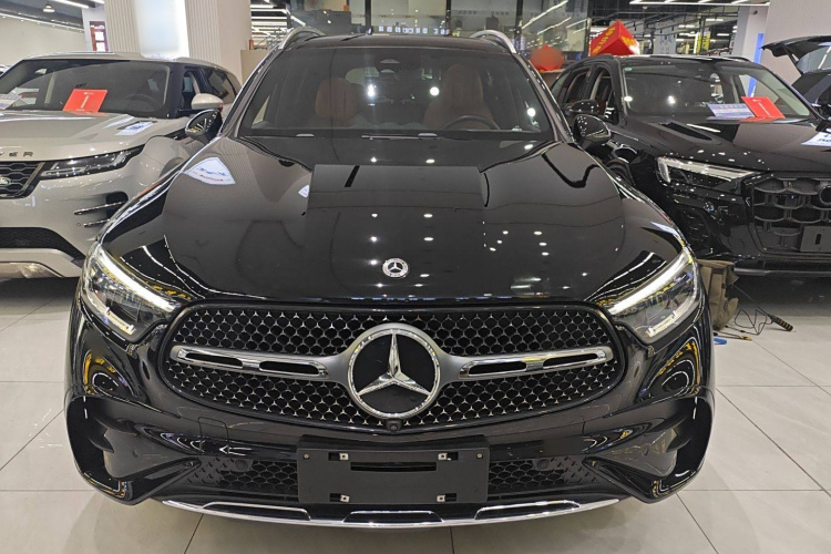 奔驰GLC 2023款 GLC 300 L 4MATIC 动感型 5座车身外观2