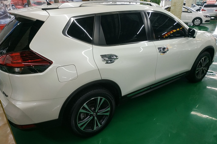 日产 奇骏 2021款 2.5L CVT 4WD XL ITS豪华纪念版车身外观6005