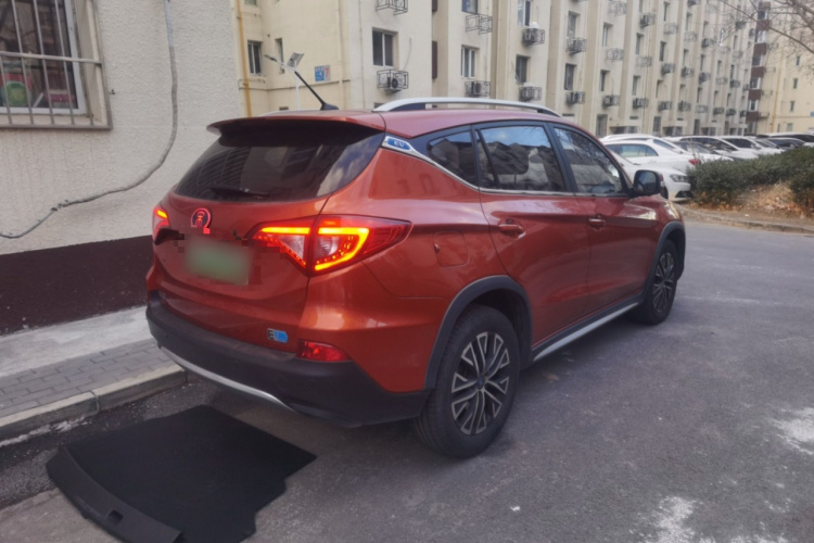 比亚迪 宋新能源 2017款 宋EV300 尊贵型车身外观6005