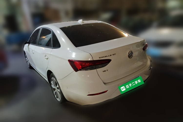 别克 英朗 2018款 18T 自动精英型车身外观5