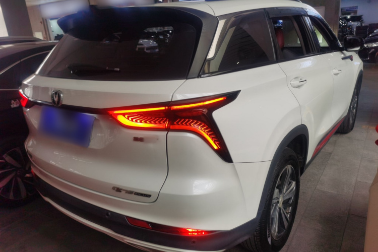 长安CS75 PLUS 2020款 1.5T 自动豪华型车身外观7