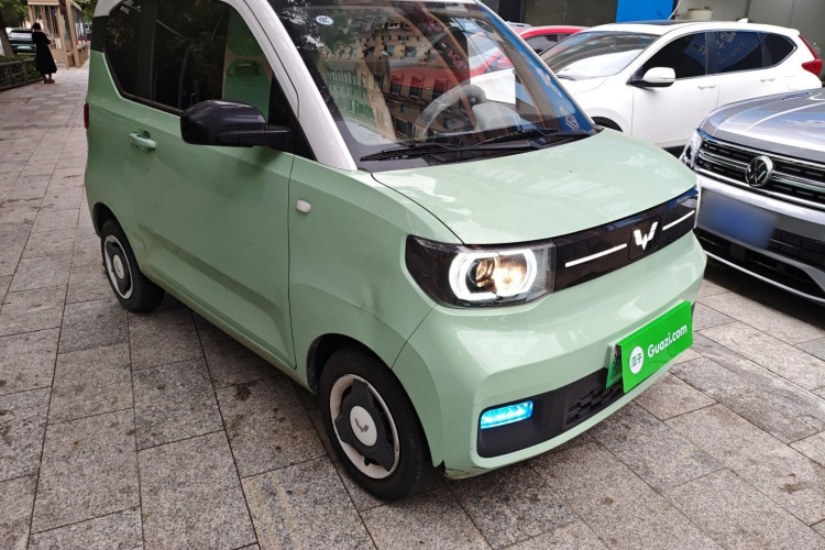 五菱汽车 宏光MINIEV 2022款 马卡龙臻享款 磷酸铁锂车身外观6002