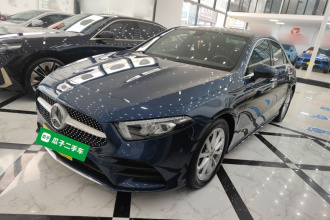 奔驰A级 2019款 A 200 L 运动轿车
