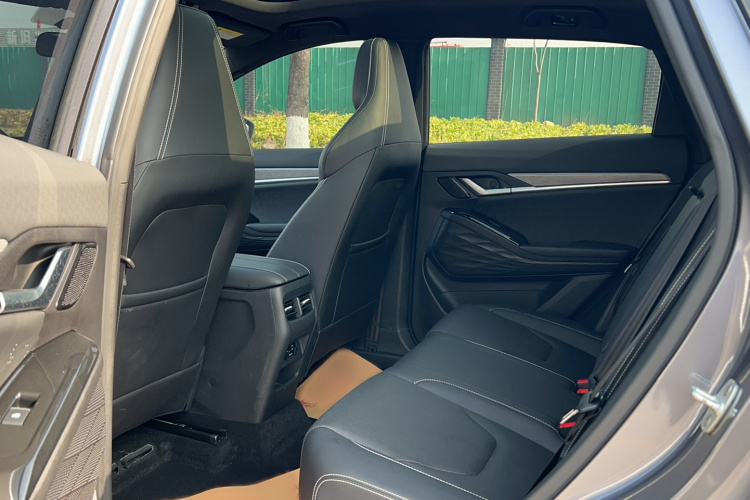 江淮汽车 江淮QX PHEV 2023款 120km 劲享版中控内饰7003