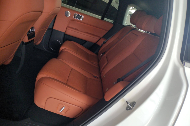 理想汽车 理想L6 2024款 Max中控内饰21