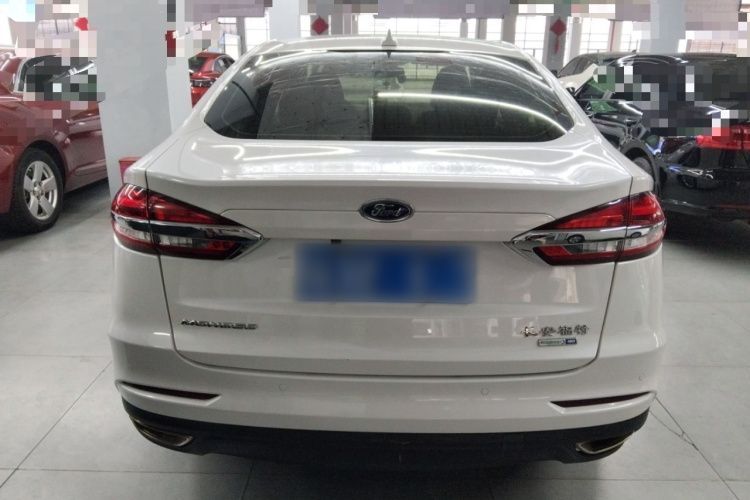 福特 蒙迪欧 2018款 EcoBoost 180 智控时尚型 国VI车身外观6