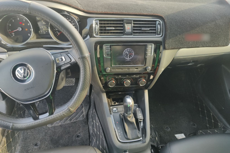 大众 速腾 2018款 1.6L 自动舒适型中控内饰12