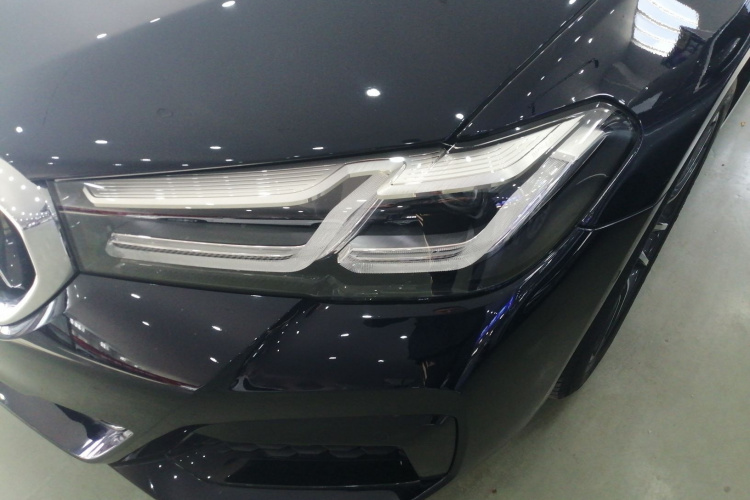 宝马5系(进口) 2022款 改款 525i M运动套装局部细节36