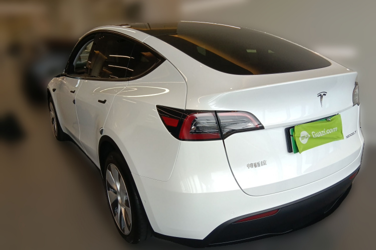 特斯拉 Model Y 2022款 改款 后轮驱动版车身外观5