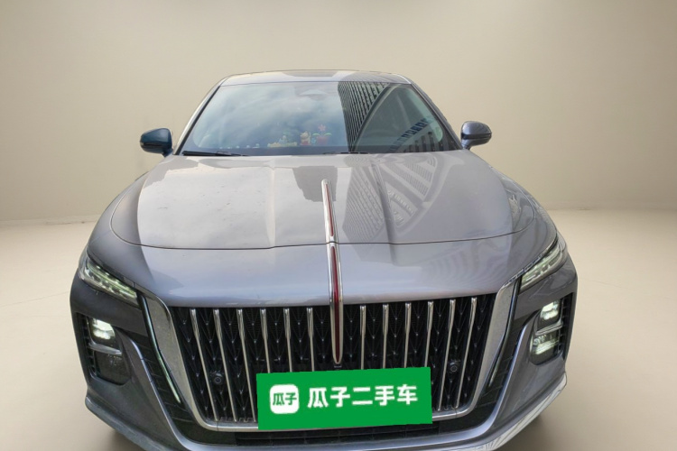 红旗H5 2023款 2.0T 自动智联旗畅版车身外观2