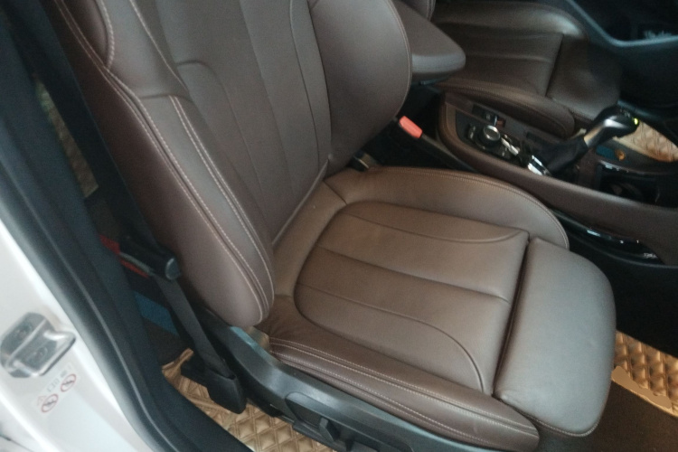 宝马X1 2019款 sDrive18Li 尊享型局部细节41