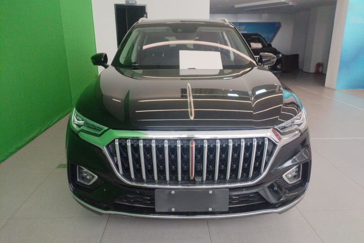 红旗HS5 2022款 改款 2.0T 智联旗享版车身外观2