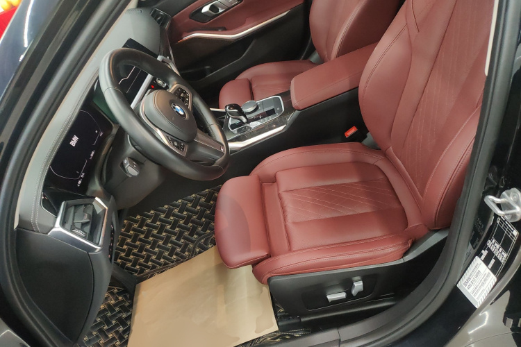 宝马3系 2022款 改款 325Li M运动套装中控内饰19