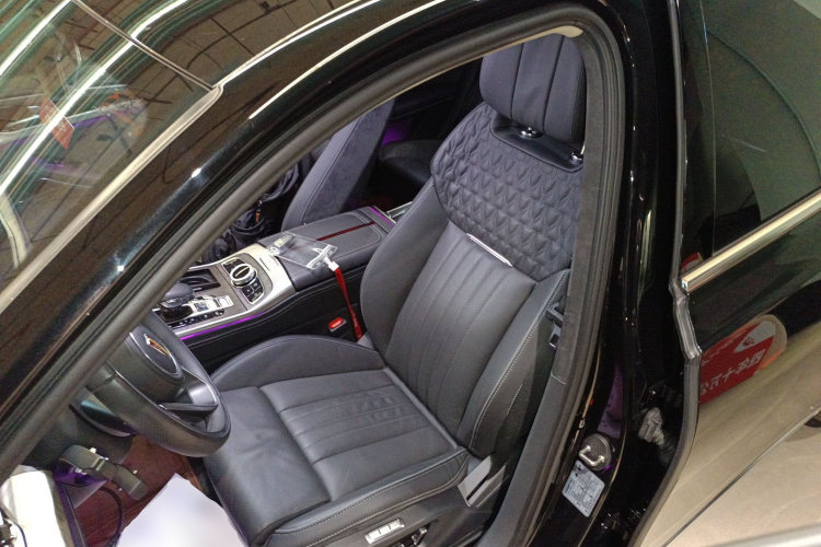 红旗H9 2022款 3.0T 智联旗领四座版中控内饰19